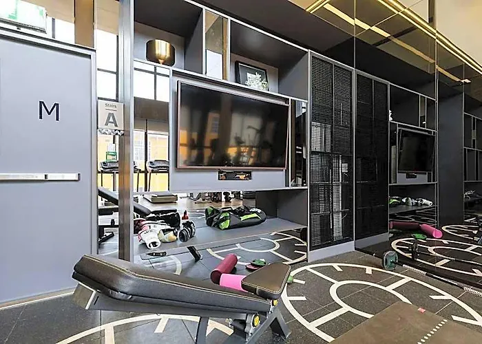 Bts On Nut 500m Loft Pool فندق 3*